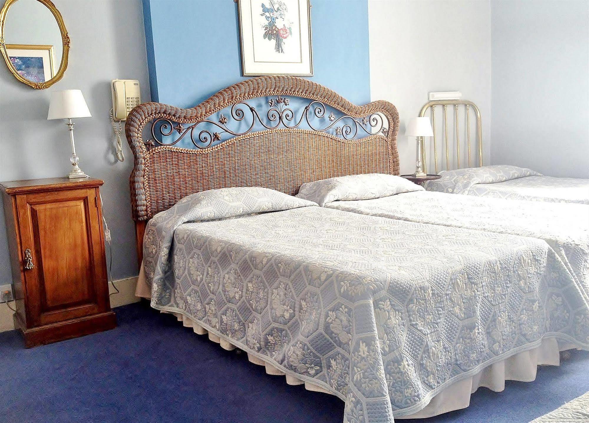 Merlyn Court Hotel ลอนดอน ภายนอก รูปภาพ