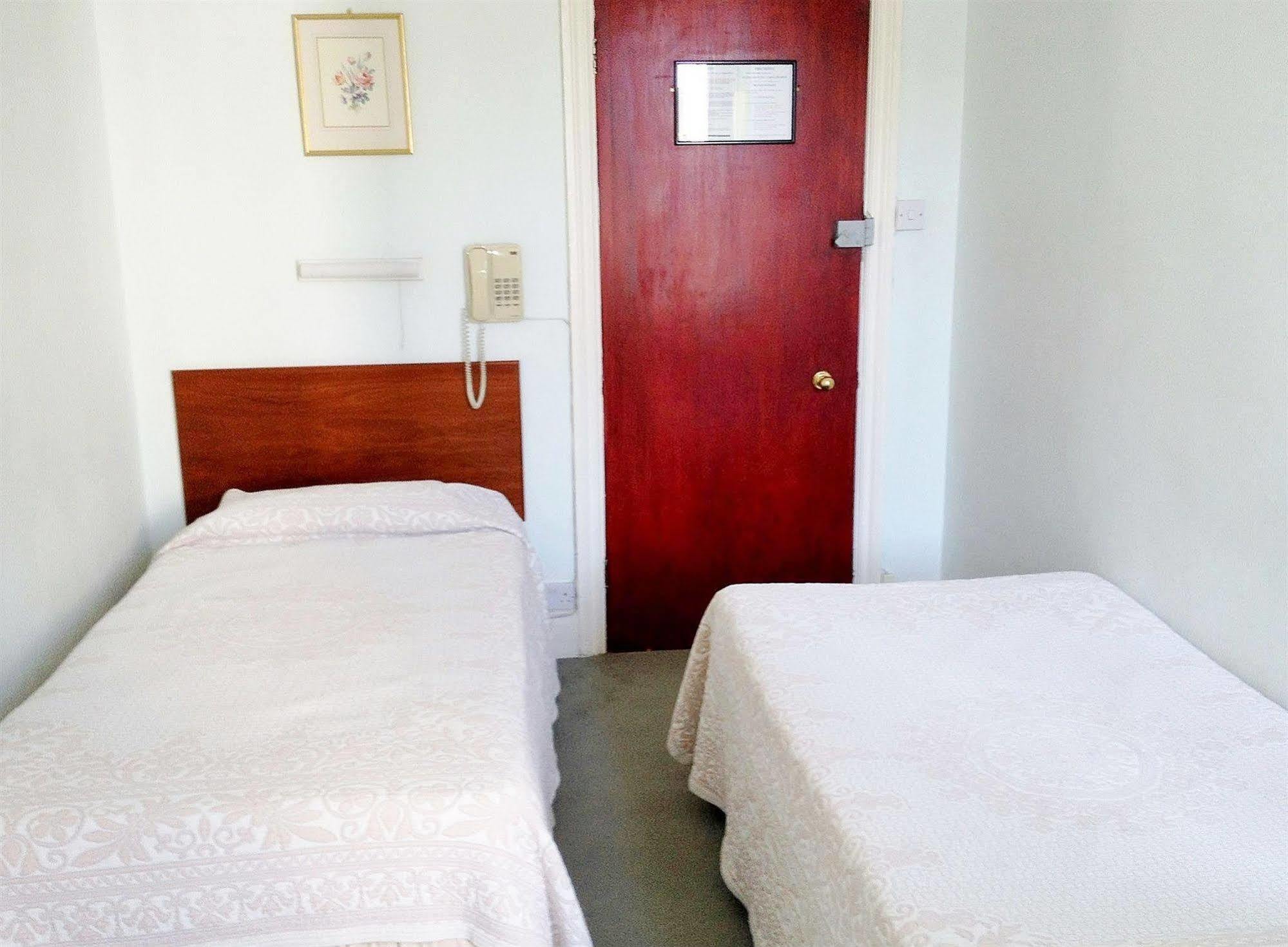 Merlyn Court Hotel ลอนดอน ภายนอก รูปภาพ